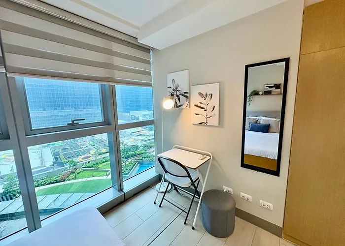 Boutique Minimalist 1br Parksuites Tower 1 Bgc Manila