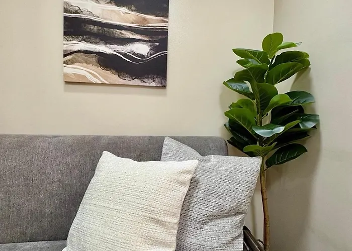 Boutique Minimalist 1br Parksuites Tower 1 Bgc Manila